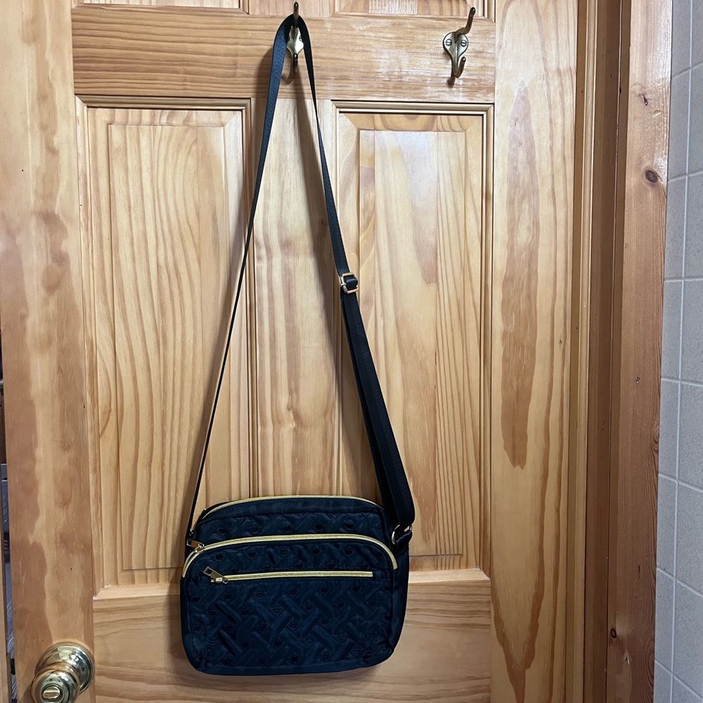 Cross body adjustable Chic Black Quilted bag